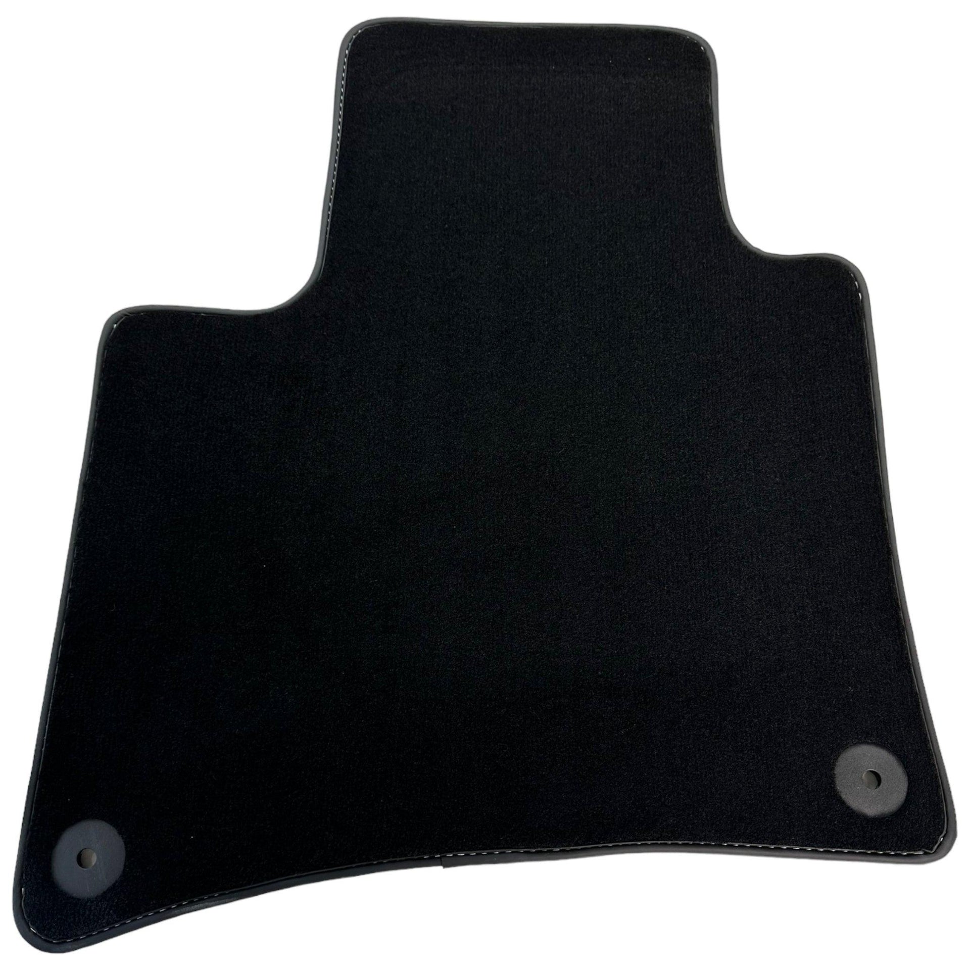 Black Floor Mats for Porsche Cayenne (2010-2018) - AutoWin