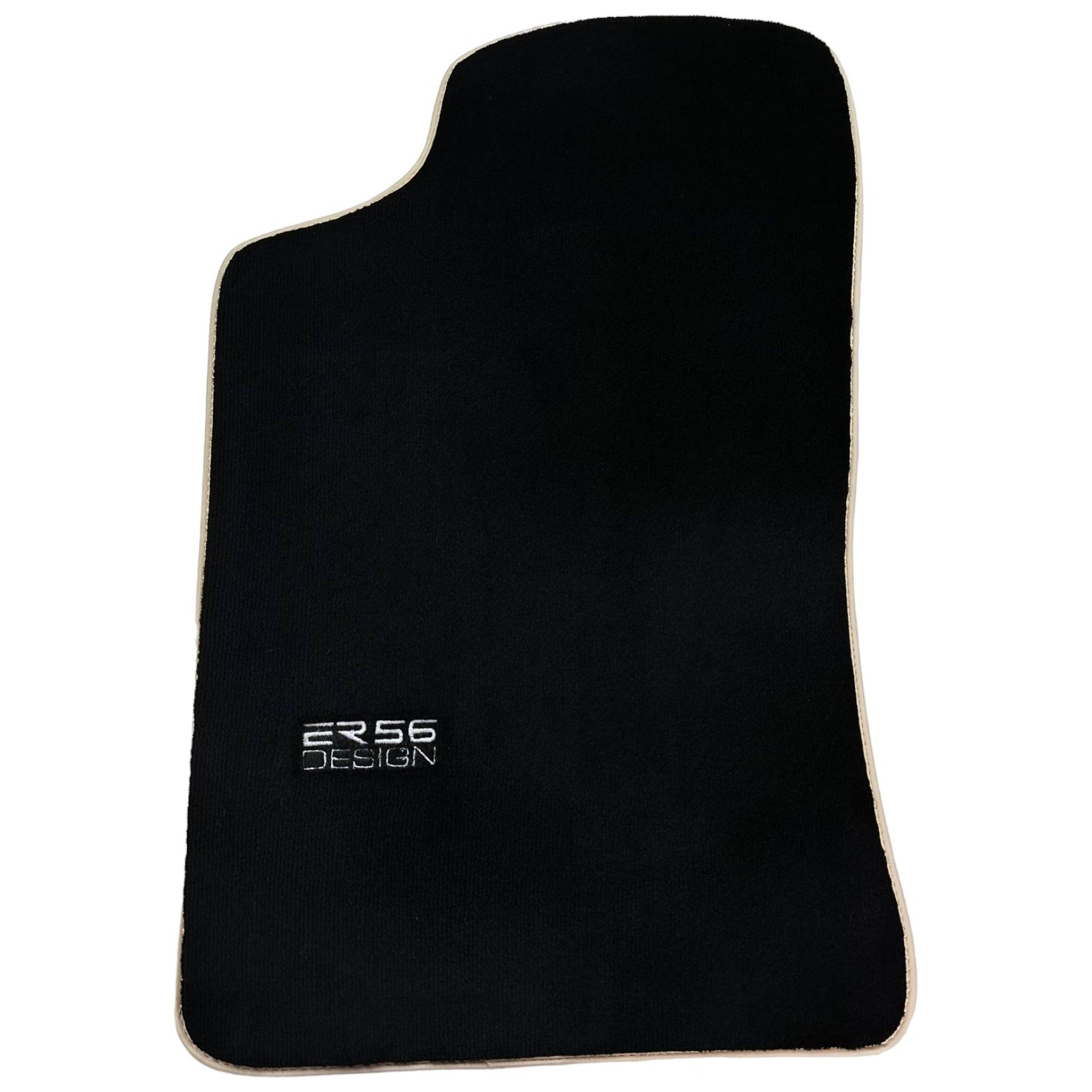 Black Floor Mats For Toyota Hilux (1998-2005) ER56 Design - AutoWin