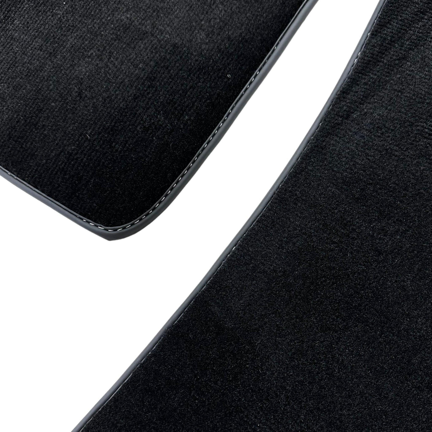 Black Floor Mats For Toyota Land Cruiser 80 (1985-1997) - AutoWin