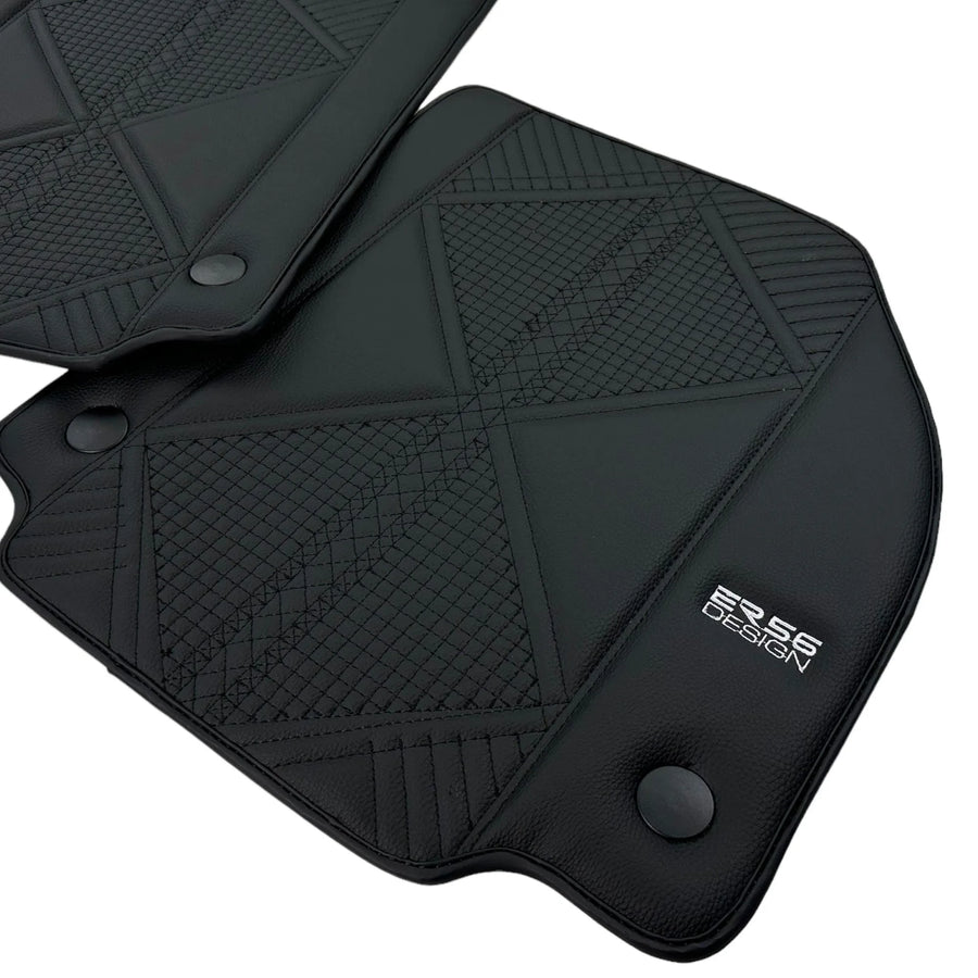 Schwarze Leder Autofußmatten für Ferrari 458 Italia (2009-2015) ER56 Design - AutoWin