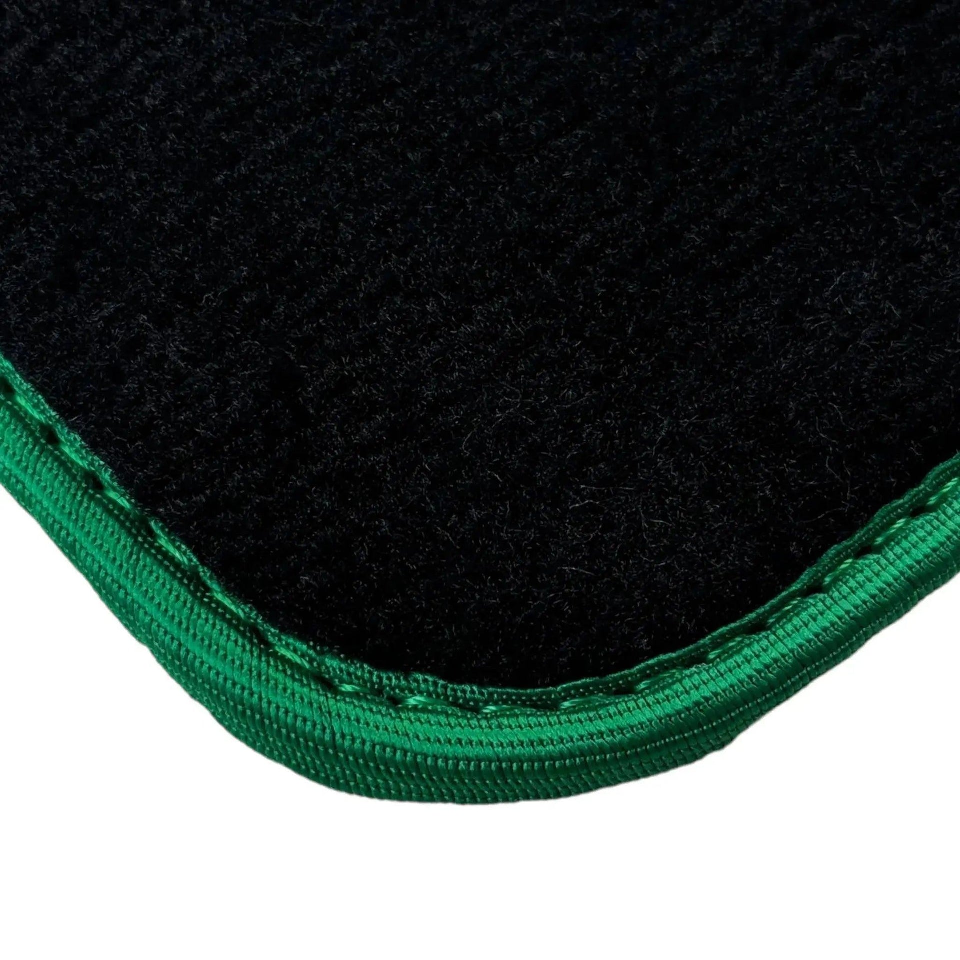Black Mats For BMW 5 Series E34 Sedan | Green Trim - AutoWin