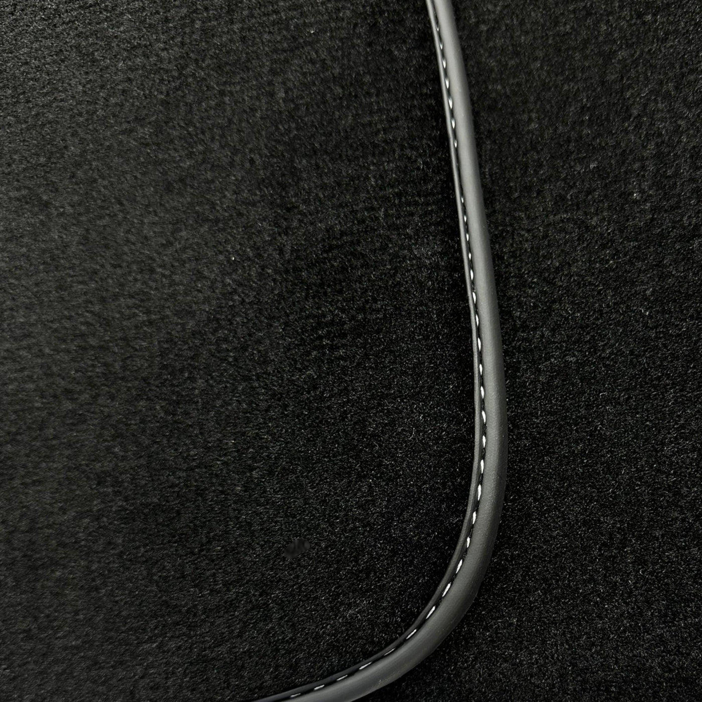 Floor Mats for Toyota Land Cruiser 95 (1997-2004) - AutoWin