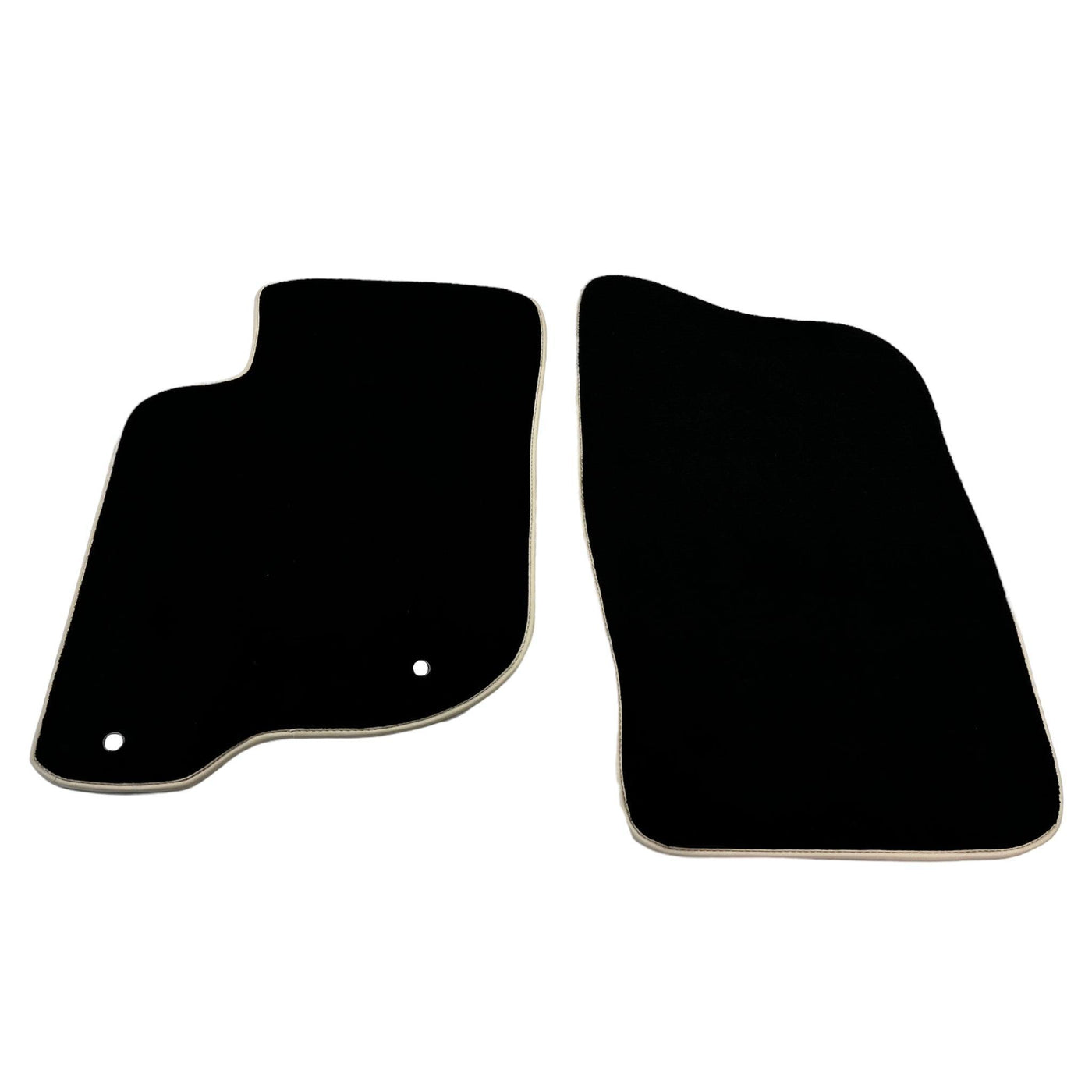 Black Floor Mats For Mitsubishi Pajero Sport (2009-2015) - AutoWin