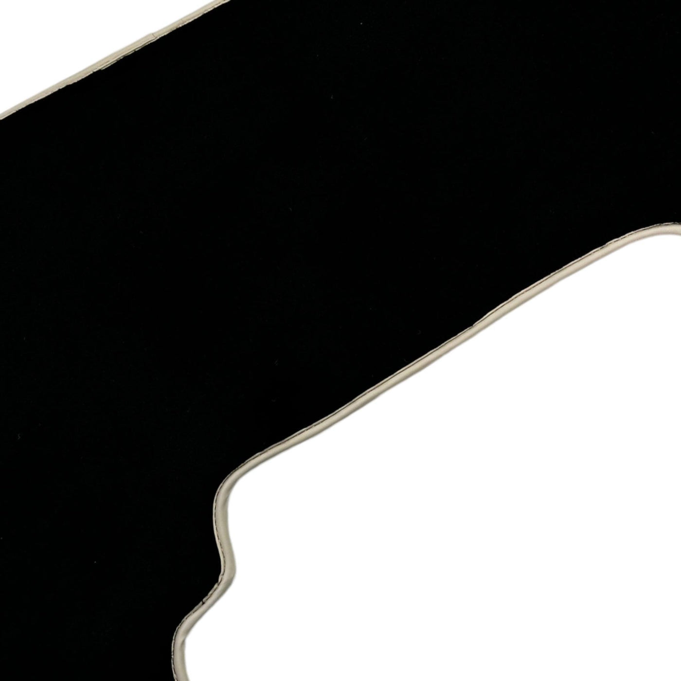 Black Floor Mats For Mitsubishi Pajero III (2000-2004) - AutoWin