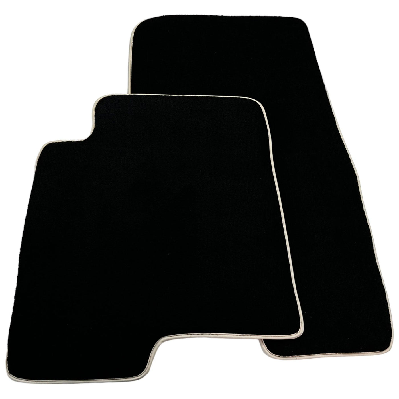 Black Floor Mats For Mitsubishi Pajero III (2000-2004) - AutoWin