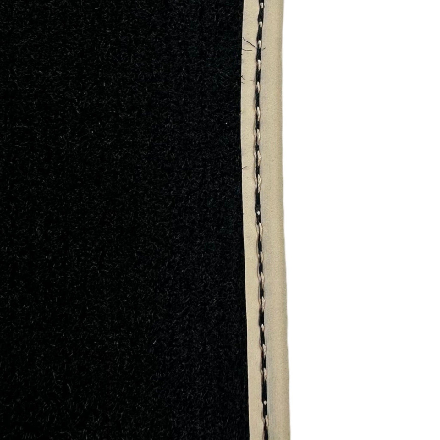 Black Floor Mats For Kia Sportage (2004-2010) - AutoWin