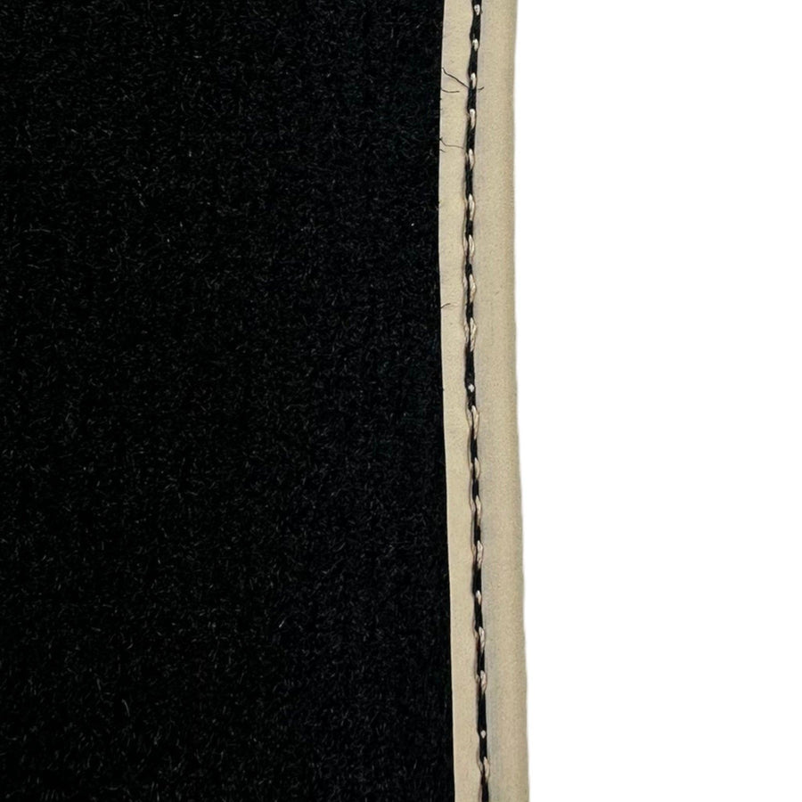 Black Floor Mats For Kia Sportage (2004-2010) - AutoWin