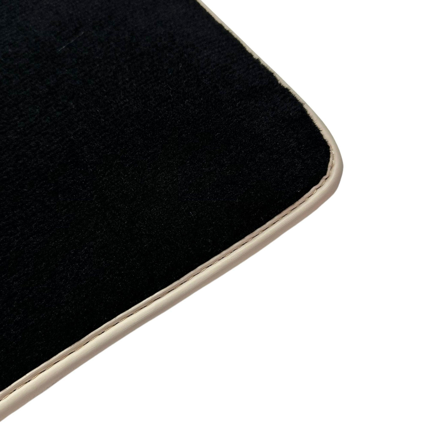 Black Floor Mats For Toyota Corolla E16 (2014-2019) - AutoWin