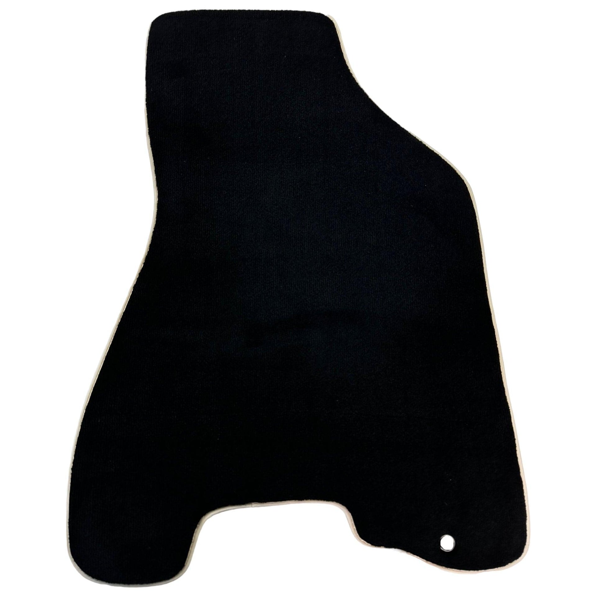 Black Floor Mats For Kia Sportage (2004-2010) - AutoWin