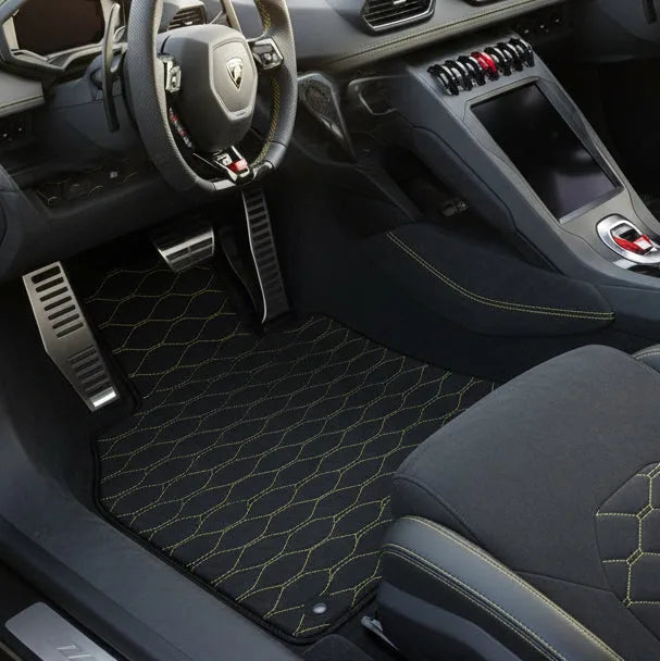 Interior look of floor mats for Lamborghini Huracan Perfomante (2017-2019)
