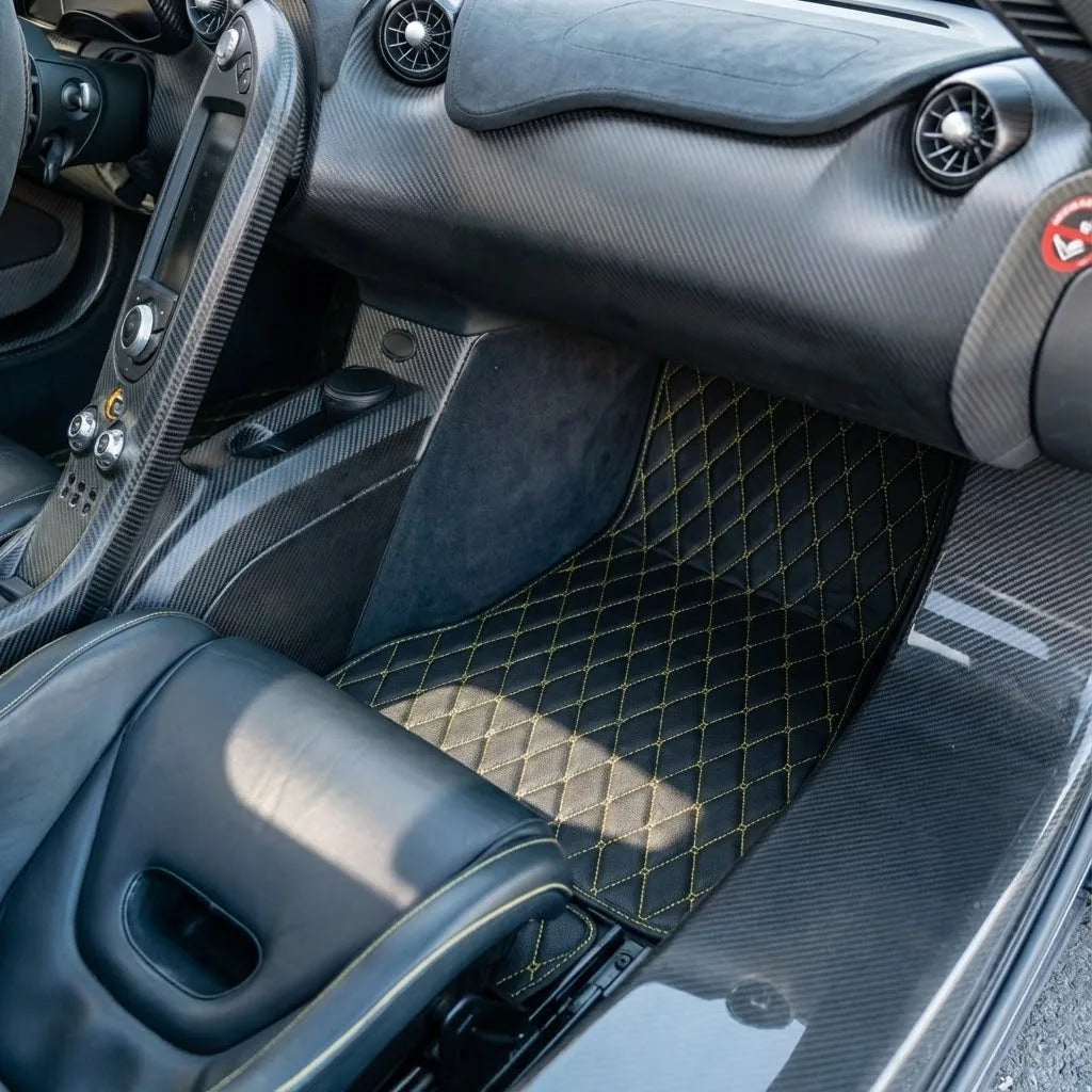 Interior look of floor mats for McLaren P1 (2013-2015)
