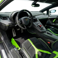 Tappetini per auto neri personalizzabili per Lamborghini Aventador con pelle verde