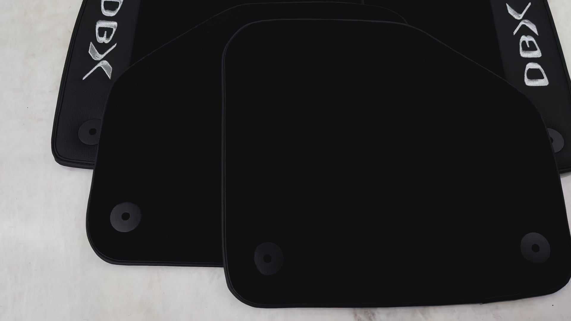 Tappetini neri per auto per Aston Martin DBX (2020-2023) in pelle - AutoWin