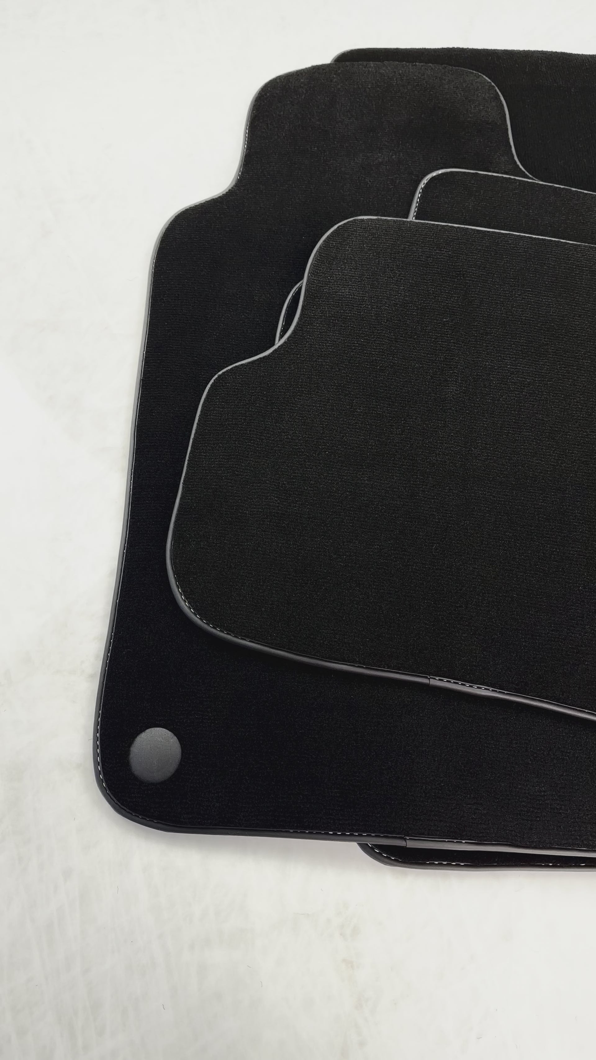 Alfombrillas negras para Mercedes Benz C-Class W203 (2000-2007) - AutoWin