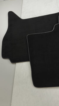 Tapis de voiture noirs pour Mitsubishi Pajero III (2000-2004)