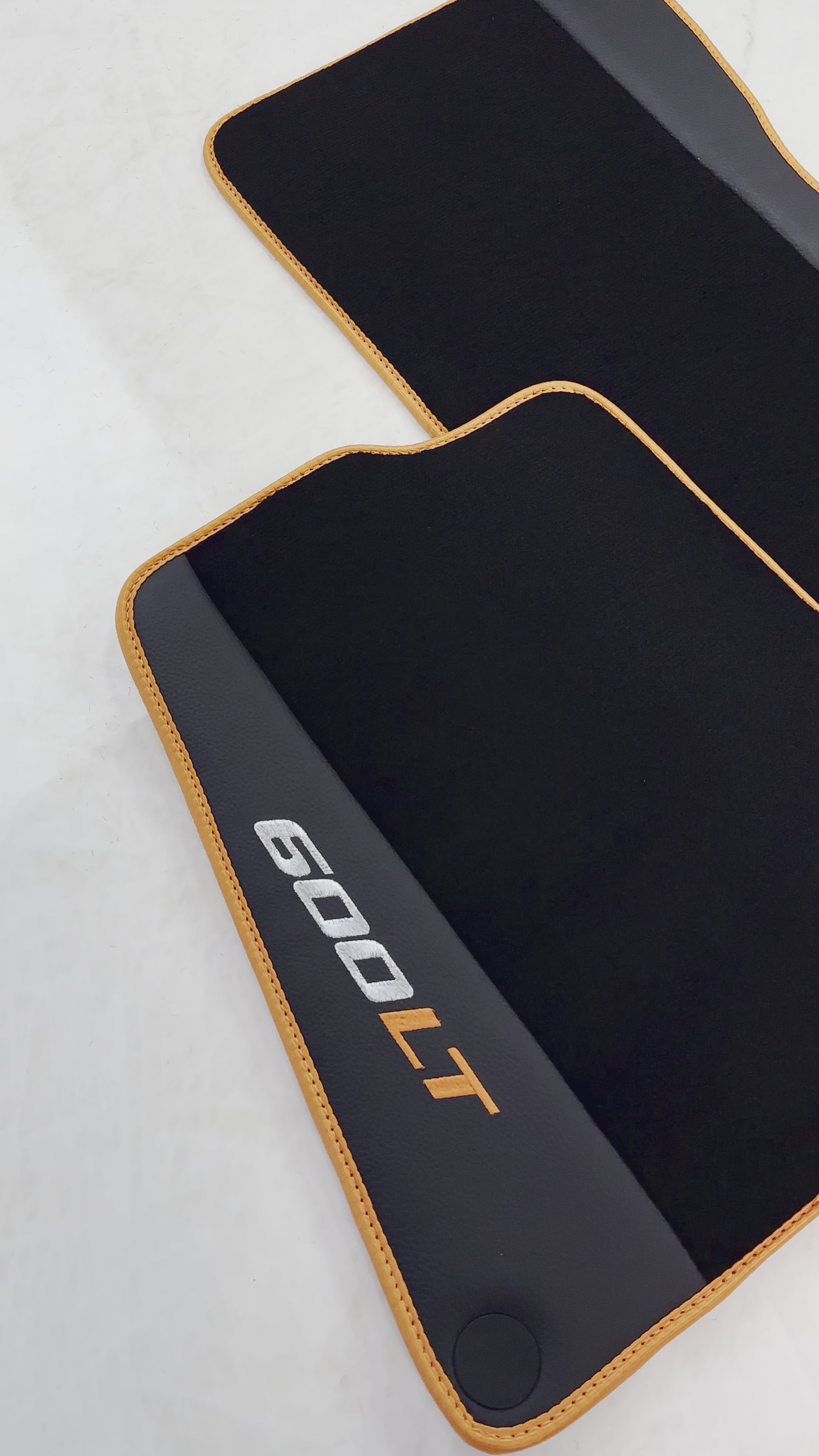 Tapis de voiture noirs pour McLaren 600 LT (2018-2020) avec cuir Alcantara - AutoWin.EU