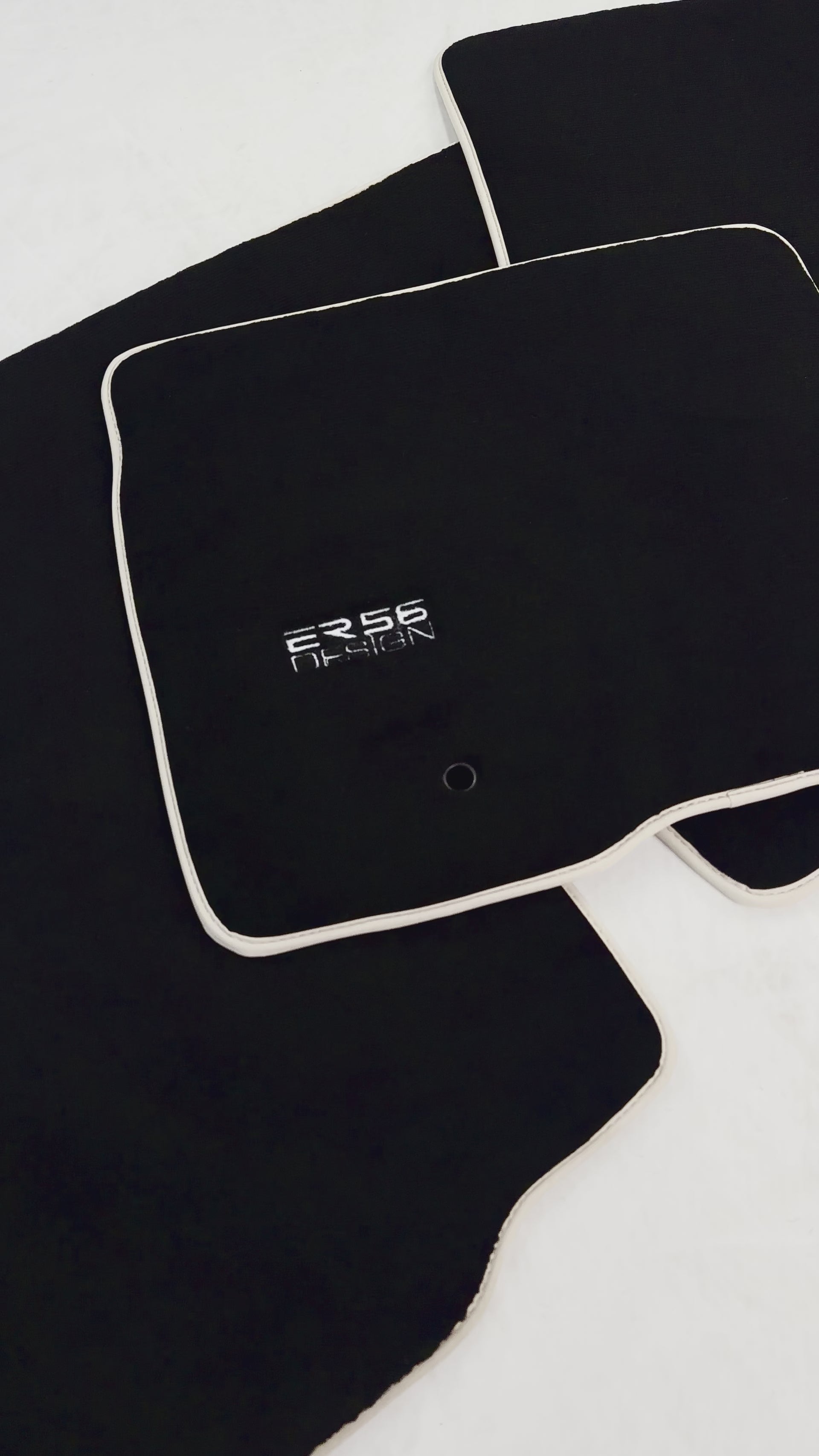 Alfombrillas Negras Para Ford F150 (2009-2014) Diseño ER56 - ER56 Design