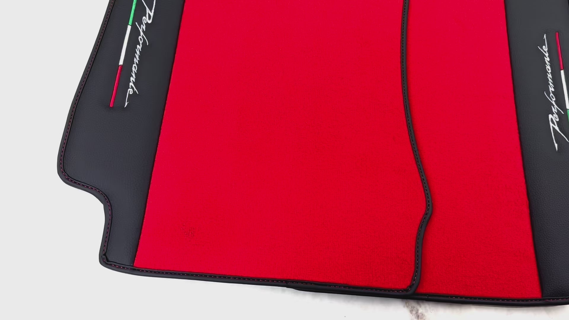 Tapis de voiture rouges pour Alfa Romeo Giulia Performante (1962-1978) avec cuir - AutoWin.EU