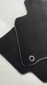 Black Floor Mats For Honda CR-V (2002-2006)