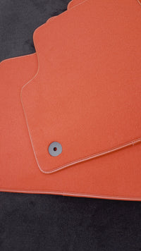 Tapis de voiture rouge pour Bentley Bentayga (2015-2023)