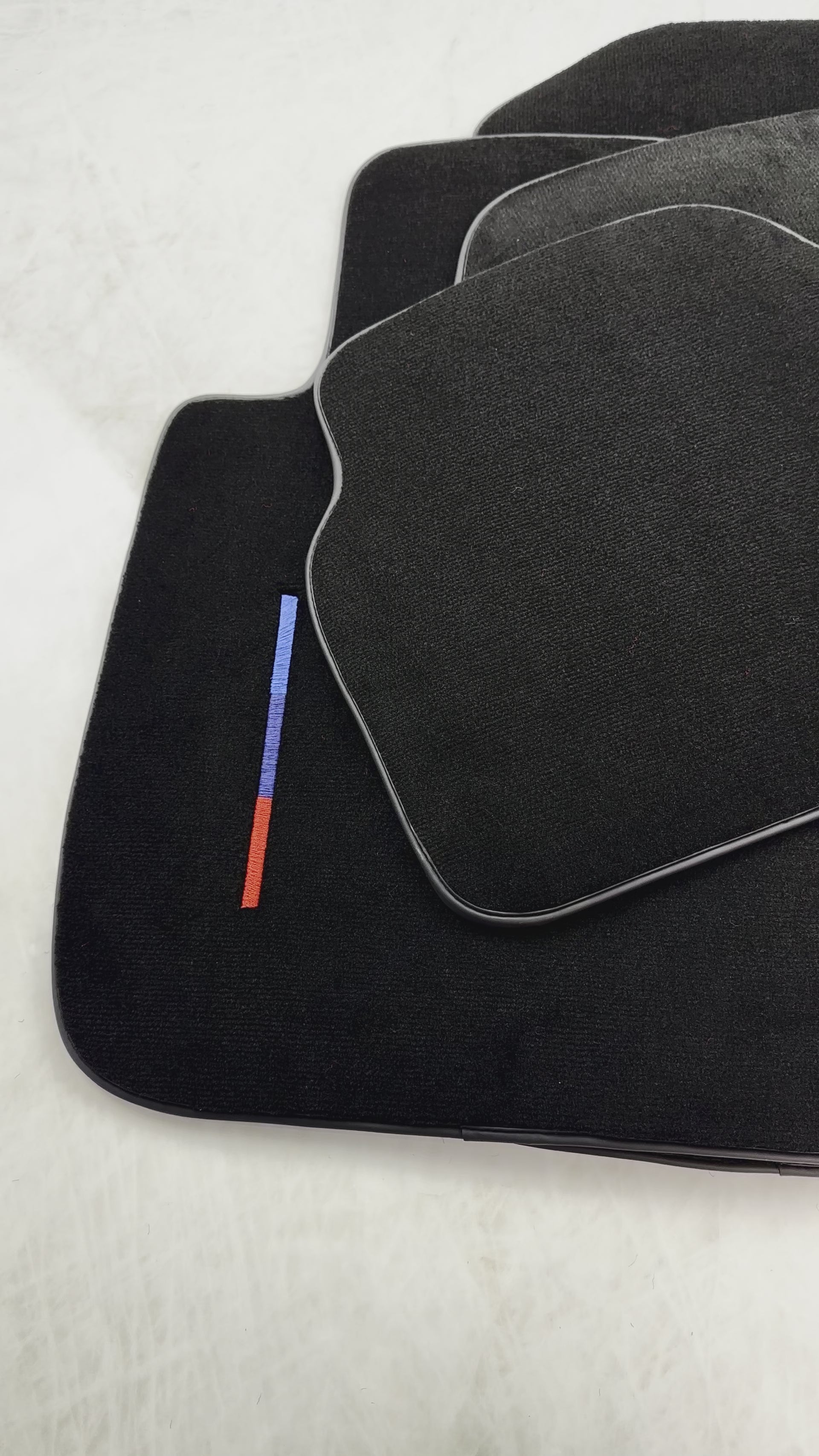 Tappetini neri per BMW Serie 3 E90 Set su misura - AutoWin