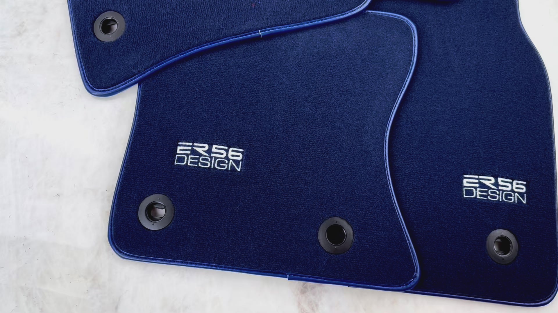 Tapis de voiture bleu foncé pour Jaguar F-Pace (2016-2024) | Design ER56 - ER56 Design