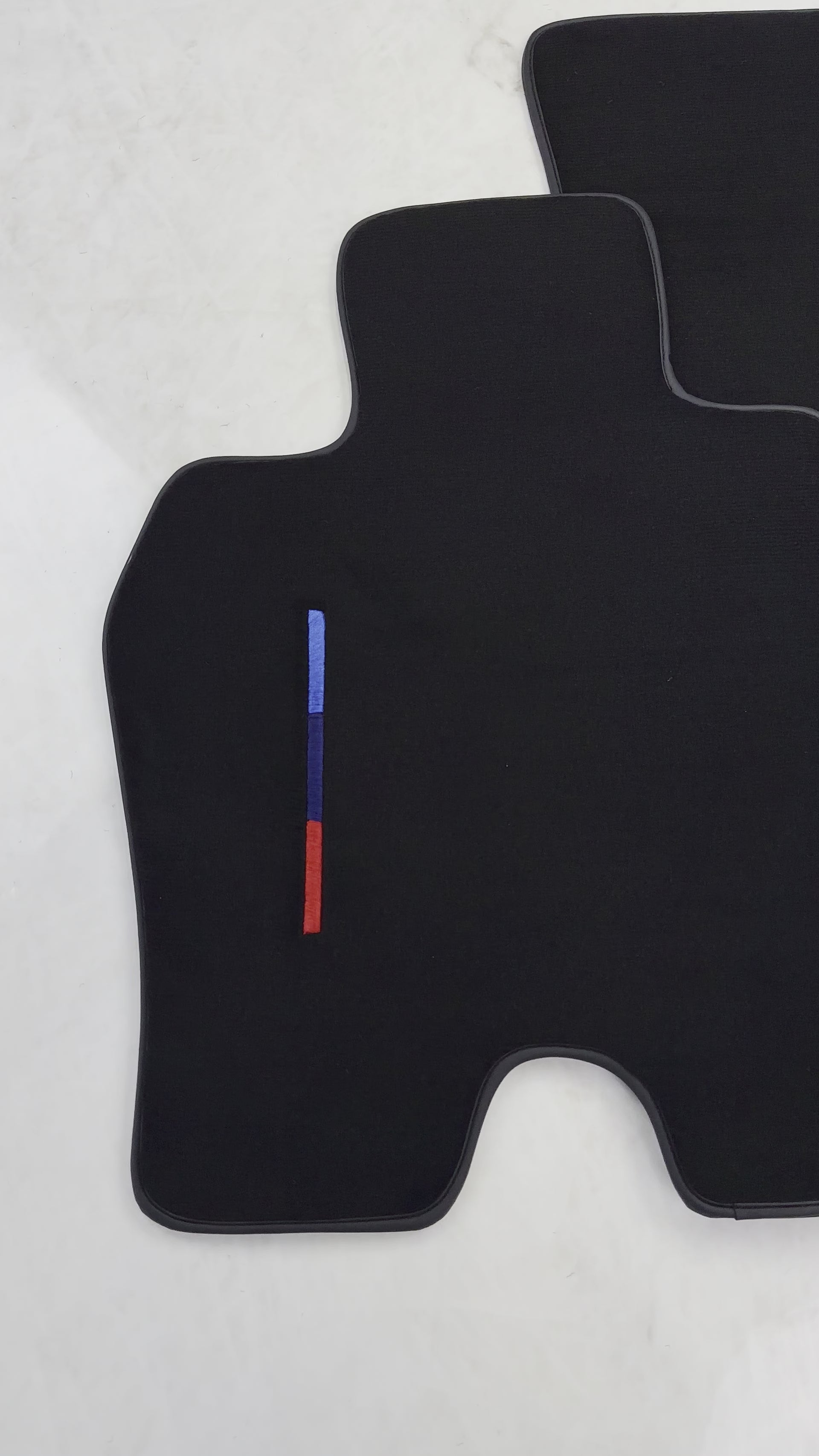 Tapis de sol noirs pour BMW i8, ensemble sur mesure à rayures 3 couleurs, ajustement parfait - AutoWin