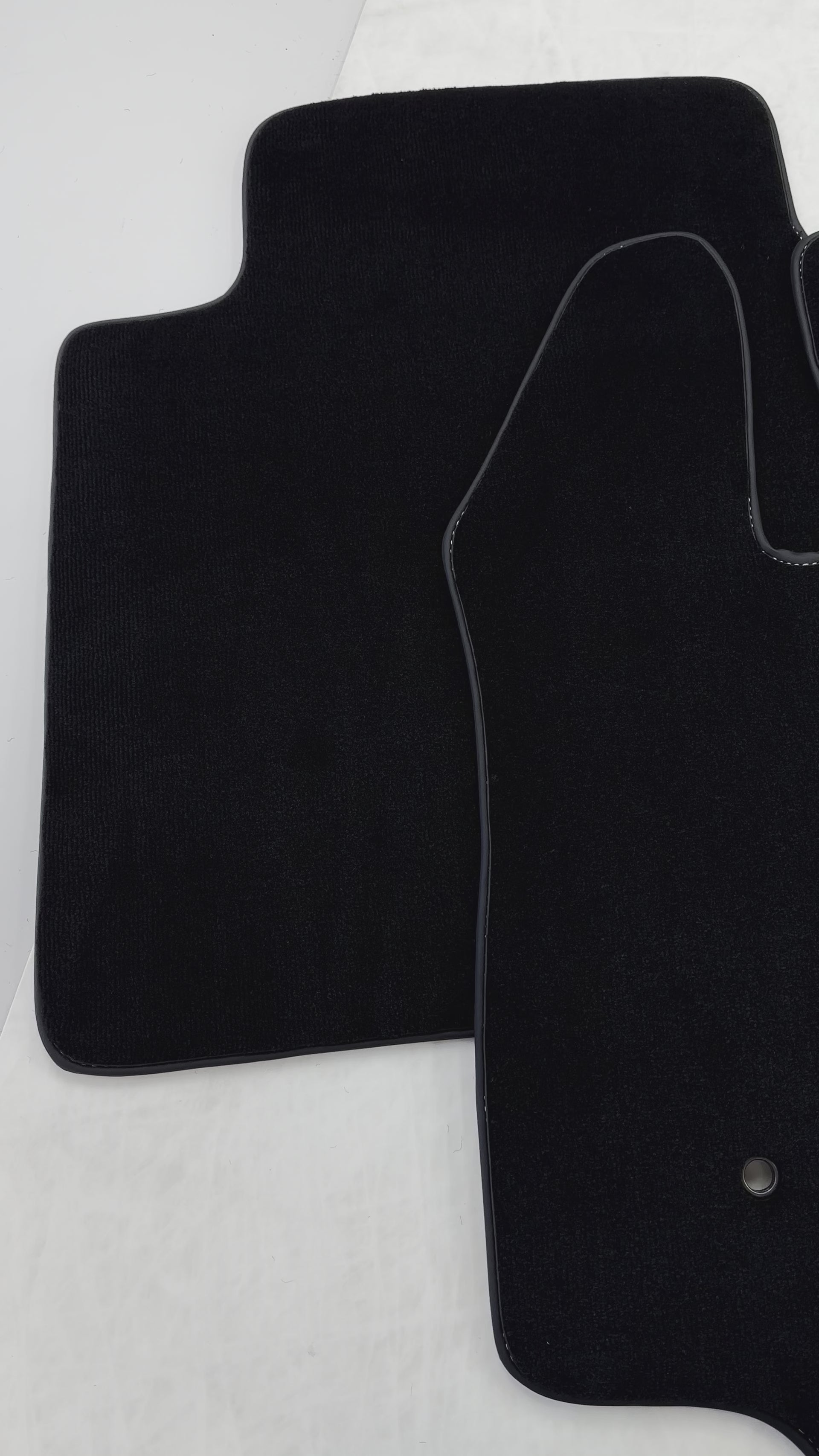 Schwarze Fußmatten für Ford Edge (2016) - AutoWin