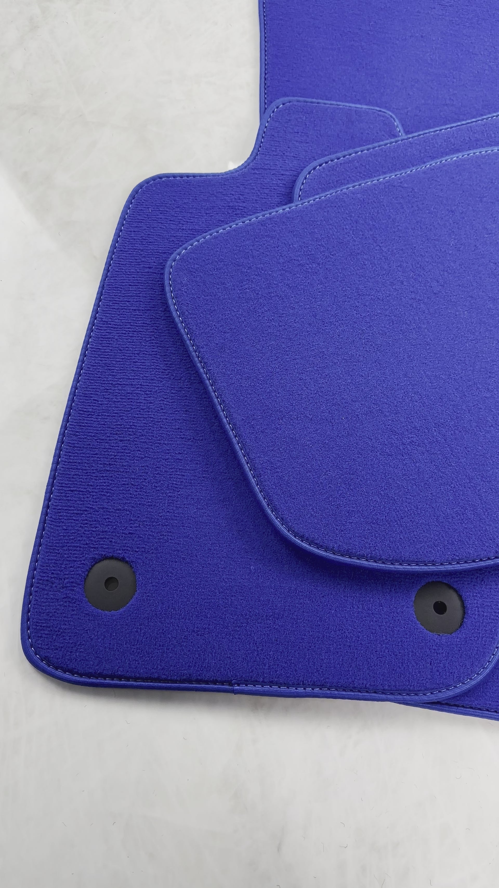 Blue Floor Mats For Bentley Continental GT (2018–2023) - AutoWin