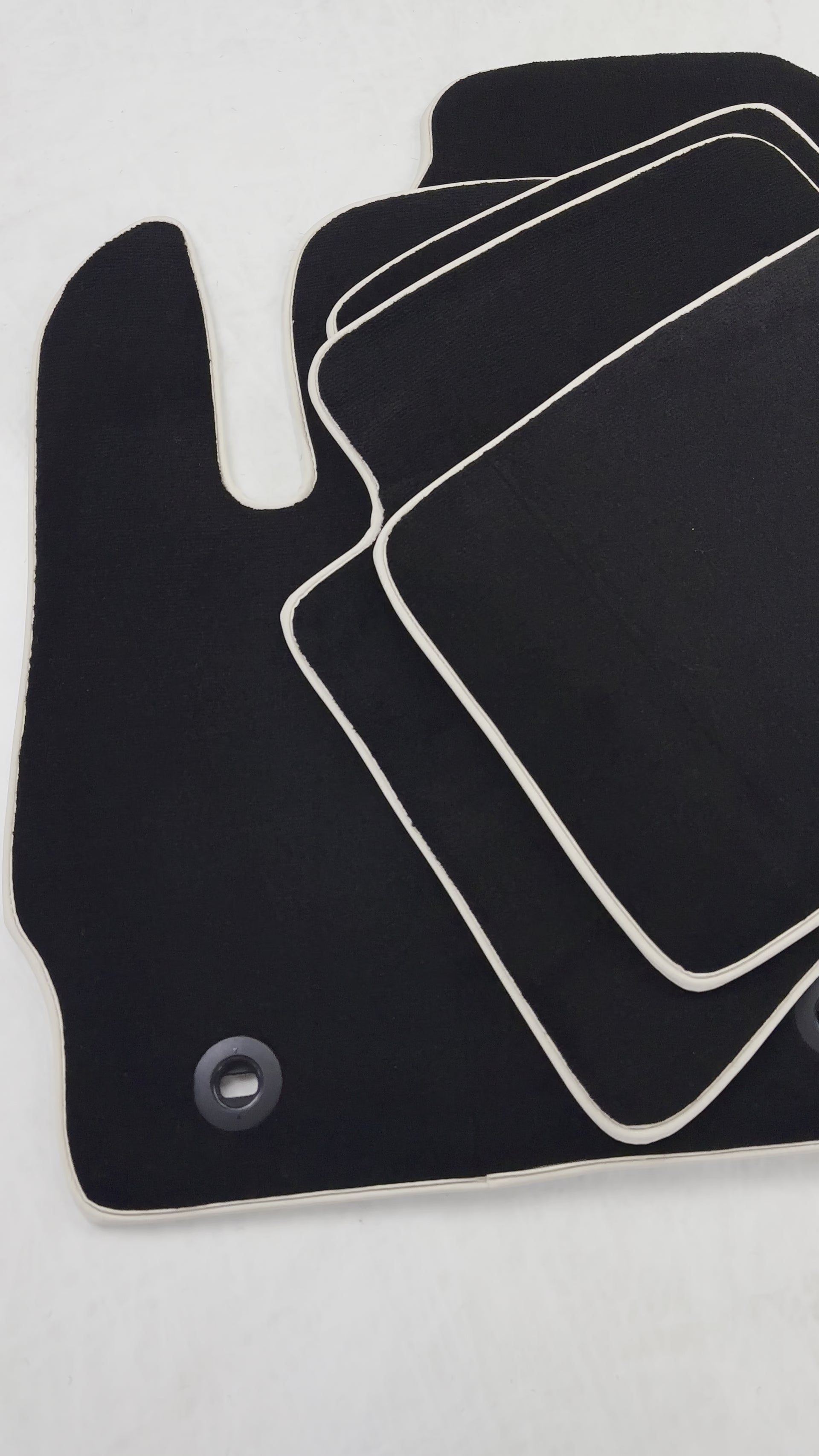 Schwarze Fußmatten für Toyota Corolla CR1 (2019) - AutoWin