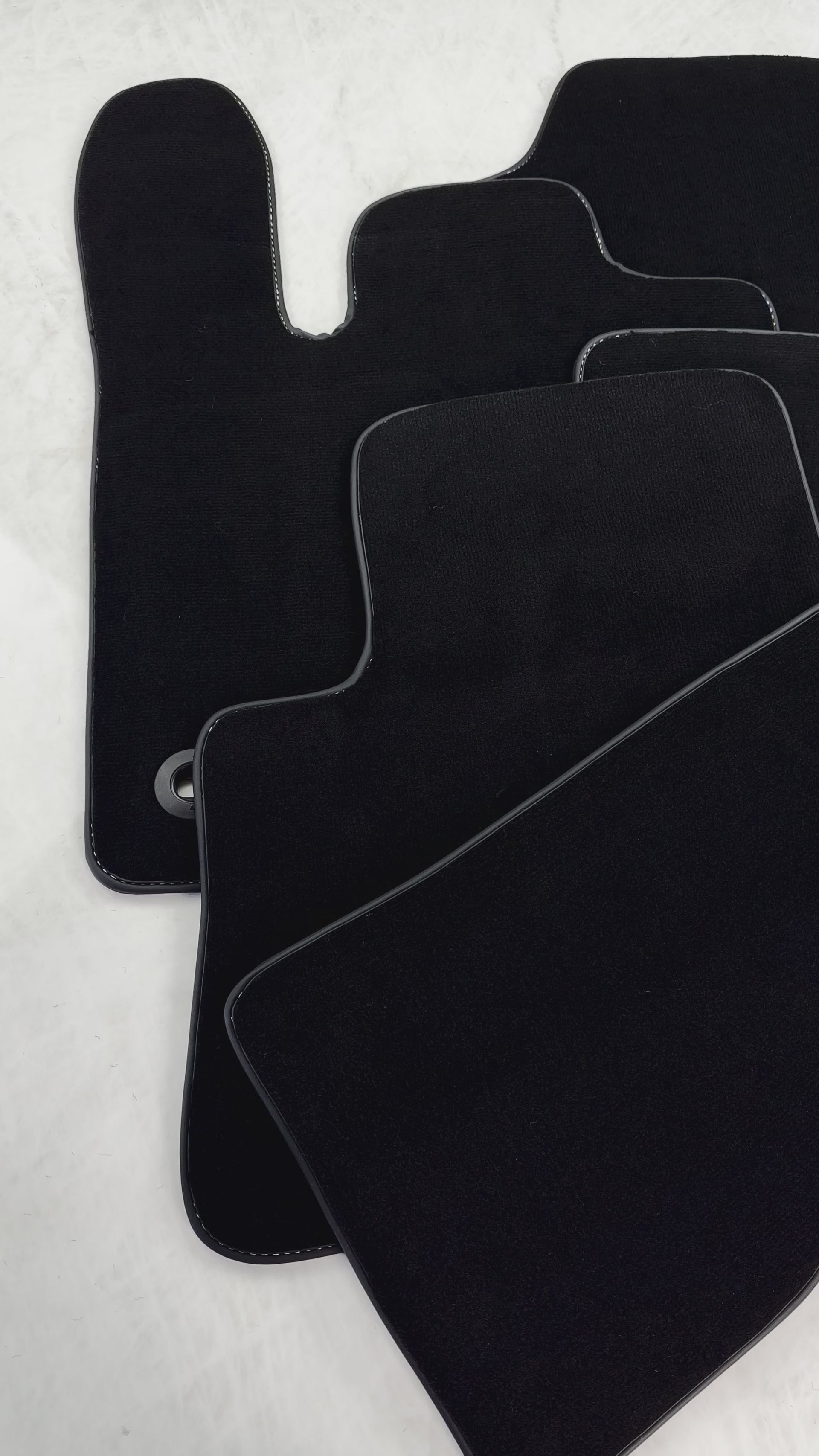 Black Floor Mats For Toyota RAV4 (2019-Present) - AutoWin