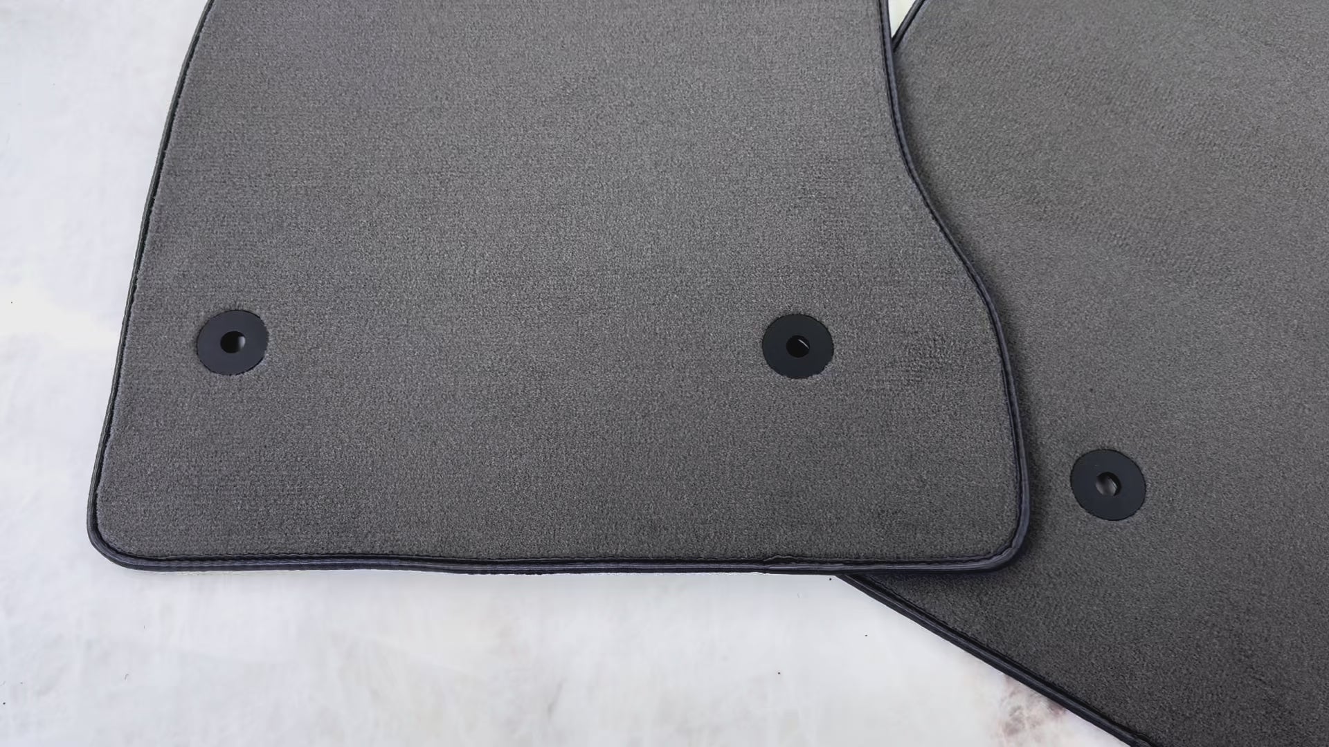 Gray Floor Mats for Chevrolet Corvette C6 (2005-2013) - AutoWin