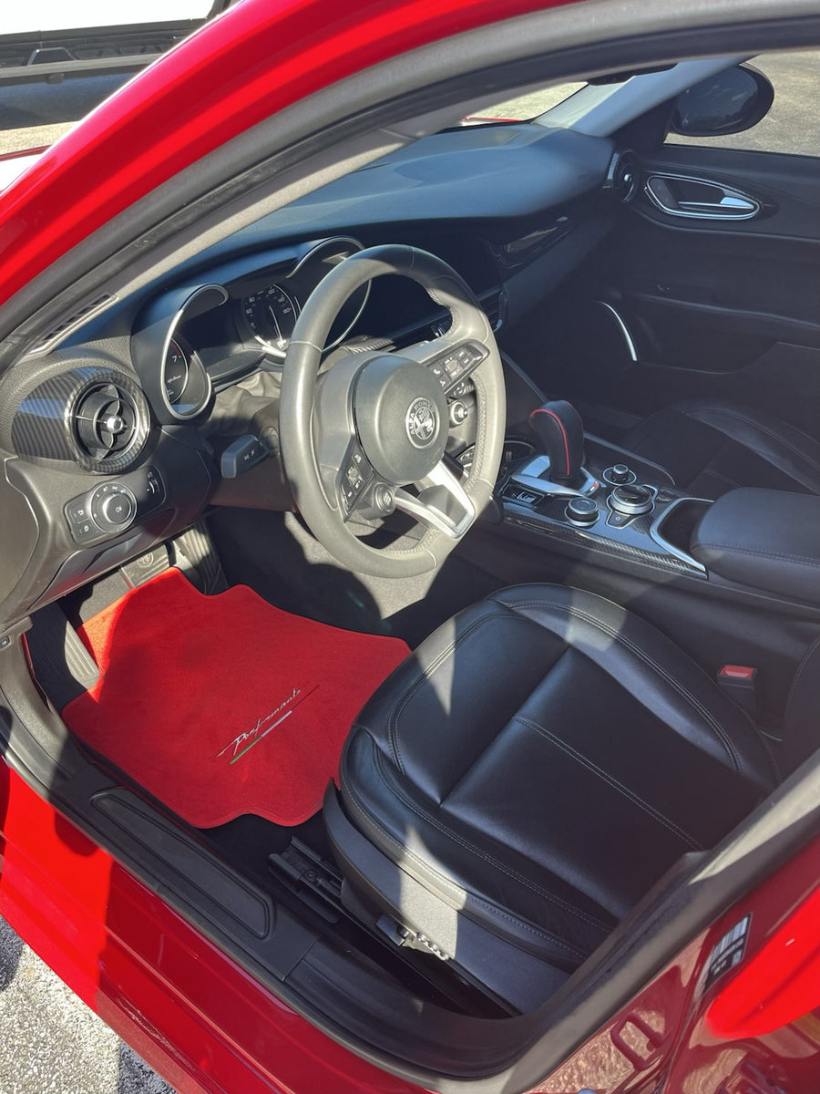 Rote Fußmatten für Alfa Romeo Giulia (2016-2024) Allrad