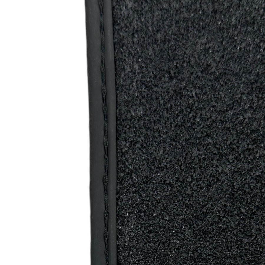 Black Luxury Floor Mats For Mercedes Benz C-Class S203 Estate (2001-2007) | ER56 Design - AutoWin
