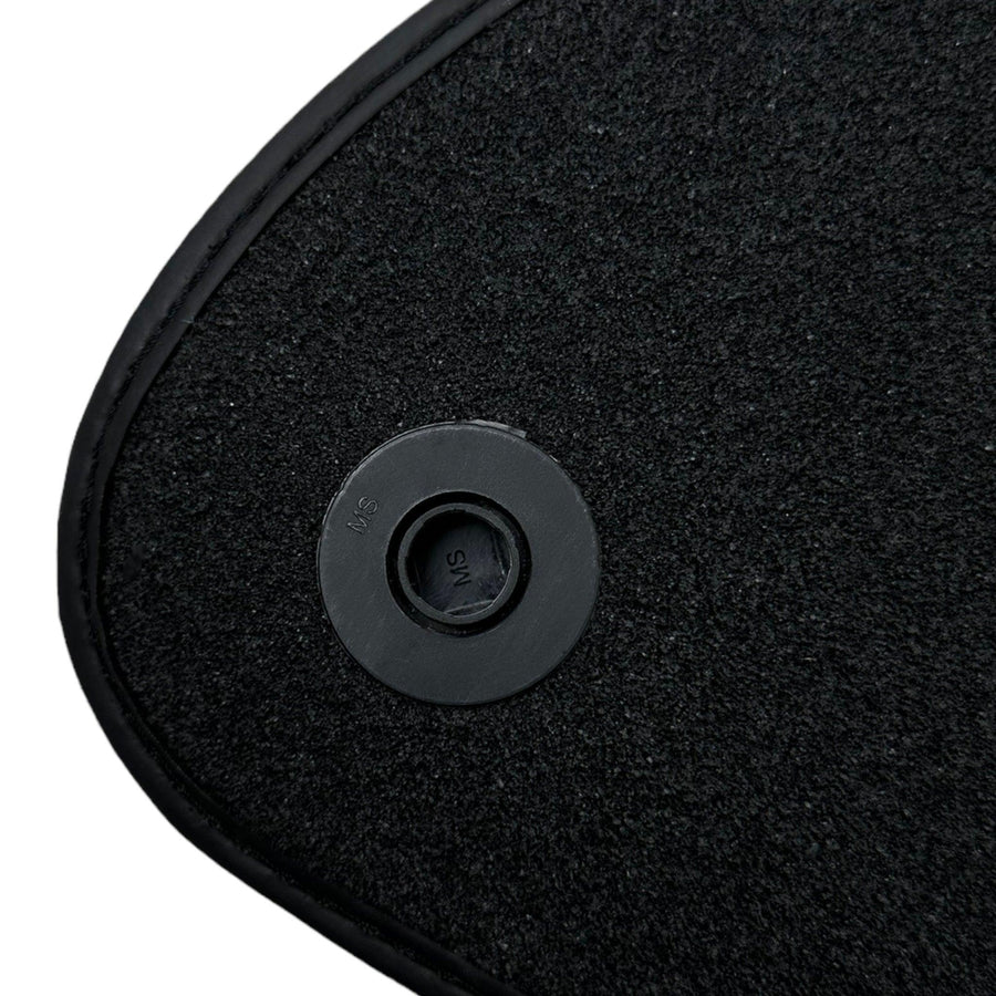 Black Luxury Floor Mats For Mercedes Benz E-Class W211 Sedan (2002-2009) | ER56 Design - AutoWin
