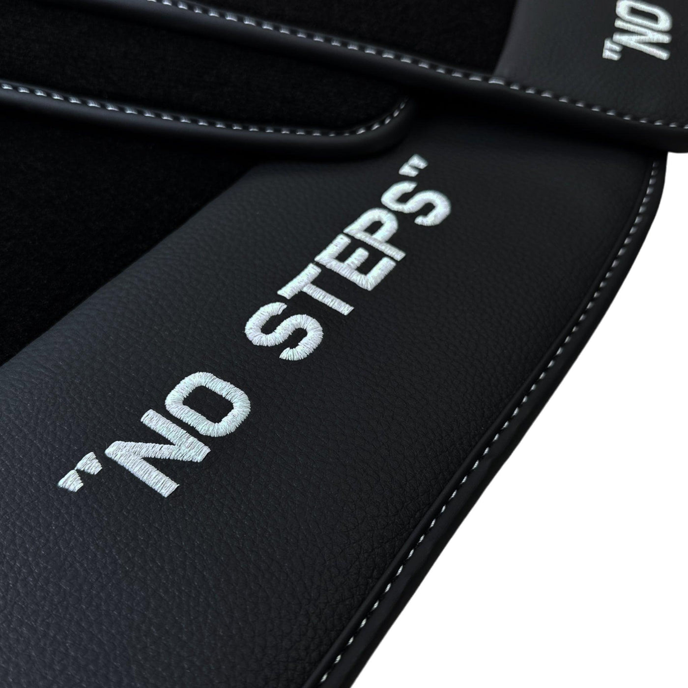 Black Mats For BMW 5 Series E34 Sedan No Steps Edition - AutoWin