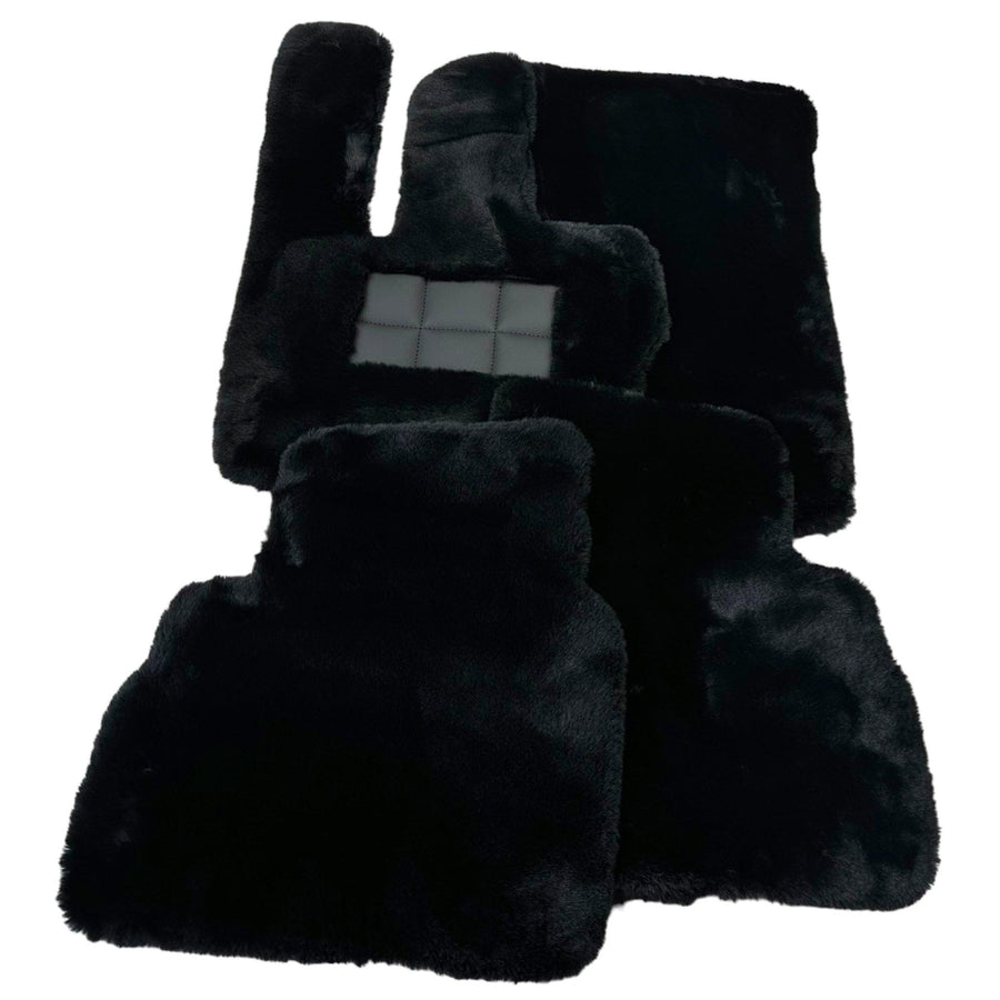 Black Sheepskin Floor Mats For Mercedes Benz C-Class W203 Sedan (2000-2007) | ER56 Design - AutoWin