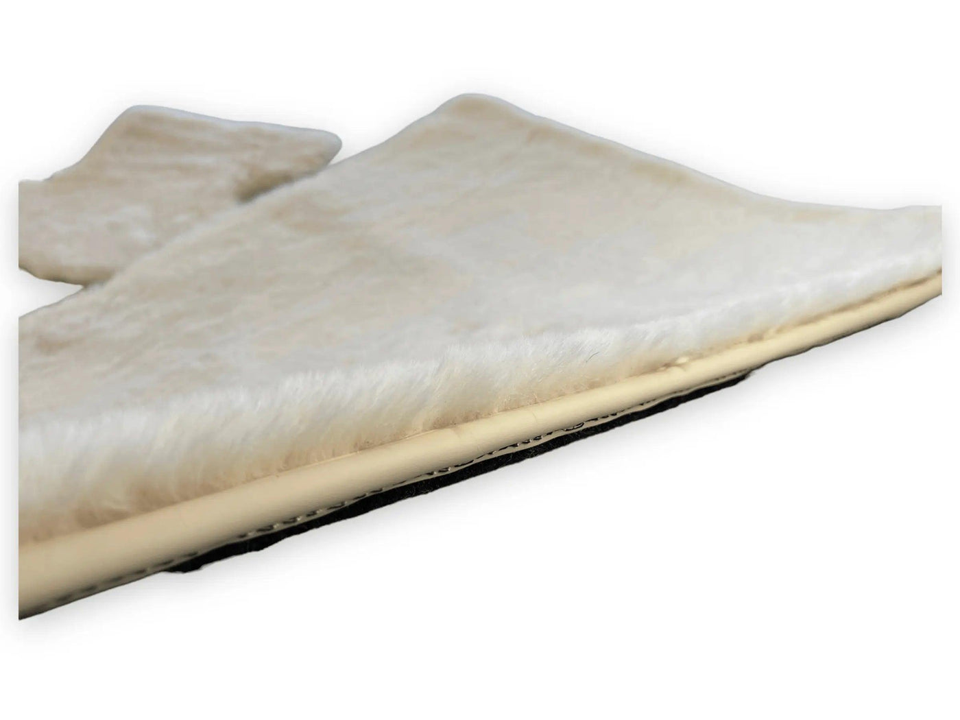 White Sheepskin Floor Mats For Bentley Flying Spur (2013-2019) Er56 Design Brand - AutoWin